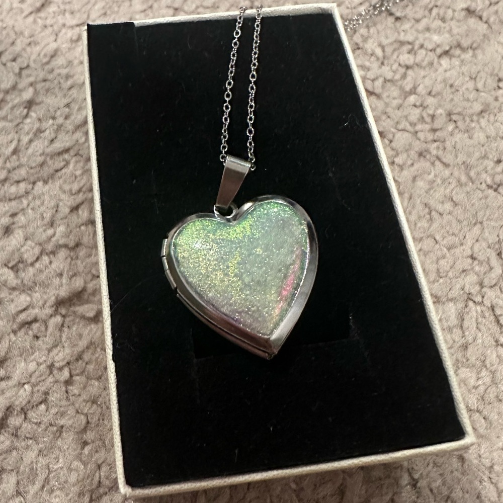 NWT Iridescent Opalite Stainless Steel Locket Necklace - Picture 5 of 6